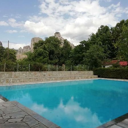Meteora Garden Bed & Breakfast Kalambaka Bagian luar foto