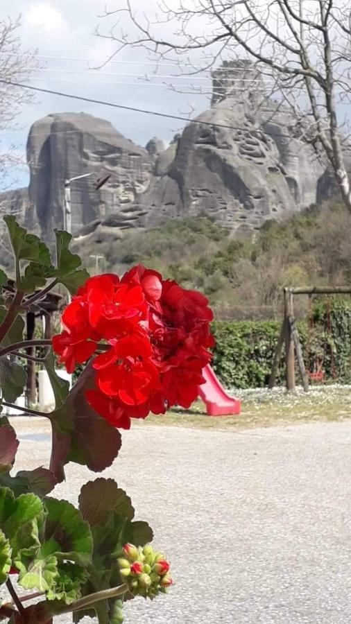 Meteora Garden Bed & Breakfast Kalambaka Bagian luar foto
