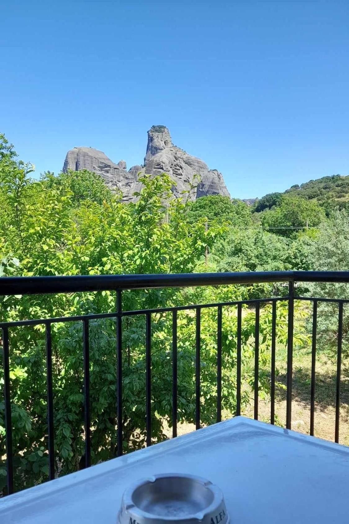 Meteora Garden Bed & Breakfast Kalambaka Bagian luar foto