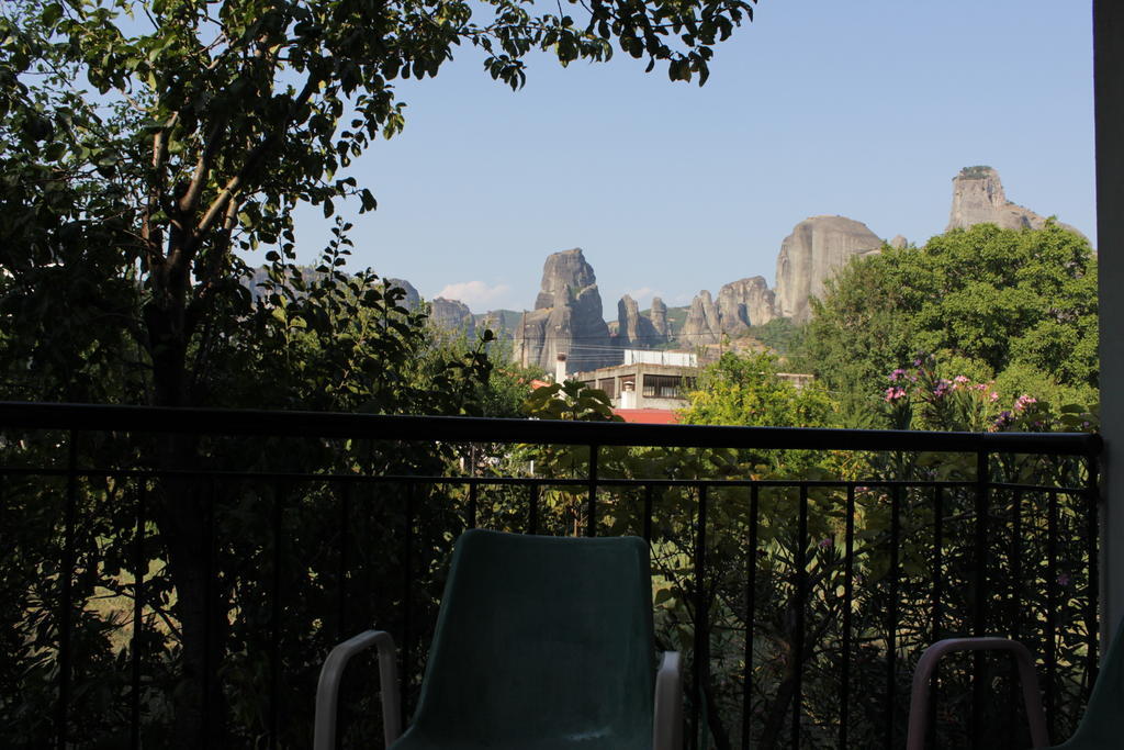 Meteora Garden Bed & Breakfast Kalambaka Bagian luar foto