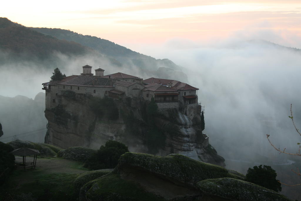 Meteora Garden Bed & Breakfast Kalambaka Bagian luar foto