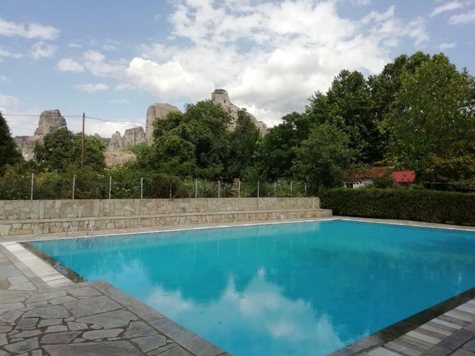 Meteora Garden Bed & Breakfast Kalambaka Bagian luar foto